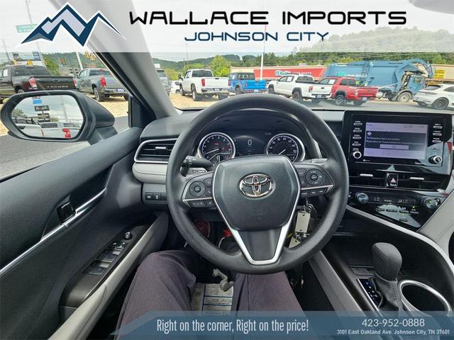 Photo of 2024 Gray Toyota Camry