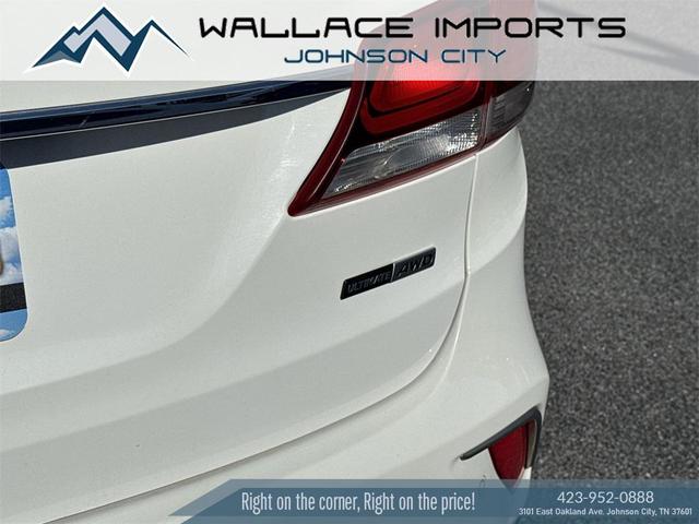 Photo of 2018 Monaco White Hyundai SANTA FE