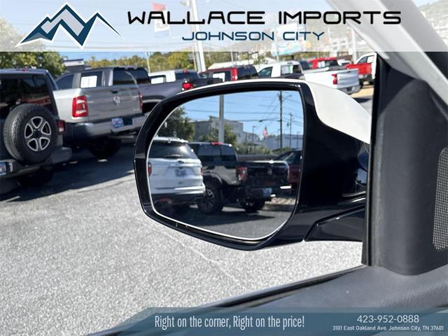 Photo of 2018 Monaco White Hyundai SANTA FE