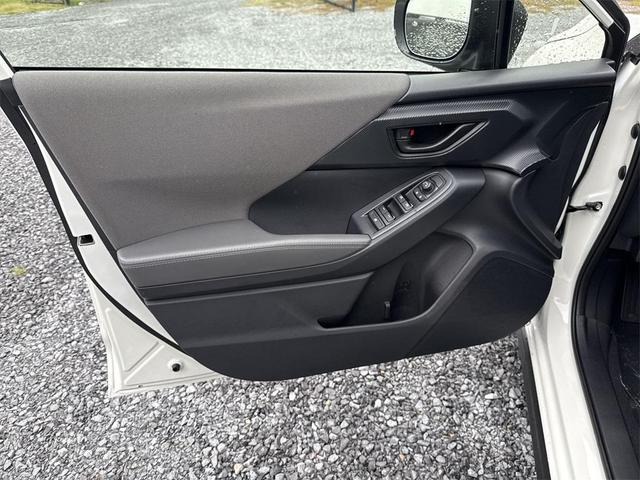 Photo of 2025 Crystal White Pearl Subaru Crosstrek