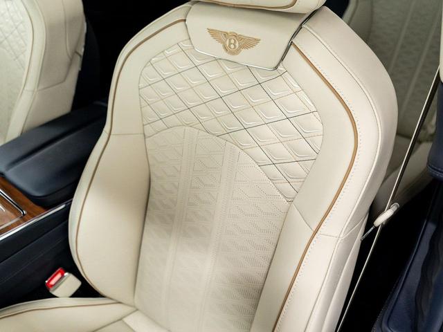 Photo of 2025 Dark Sapphire Bentley Flying Spur