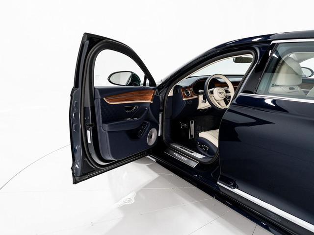 Photo of 2025 Dark Sapphire Bentley Flying Spur