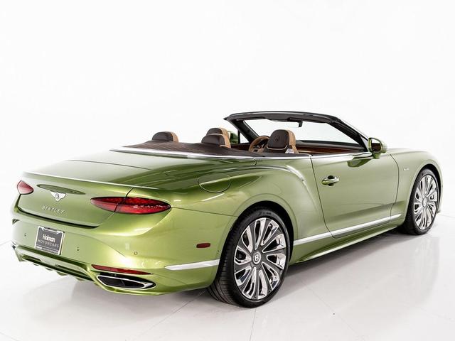 Photo of 2025 Tourmaline Green - by Mulliner Bentley Continental GT