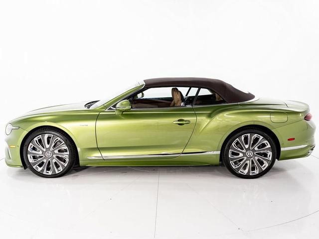 Photo of 2025 Tourmaline Green - by Mulliner Bentley Continental GT