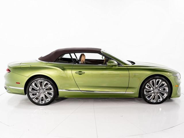 Photo of 2025 Tourmaline Green - by Mulliner Bentley Continental GT