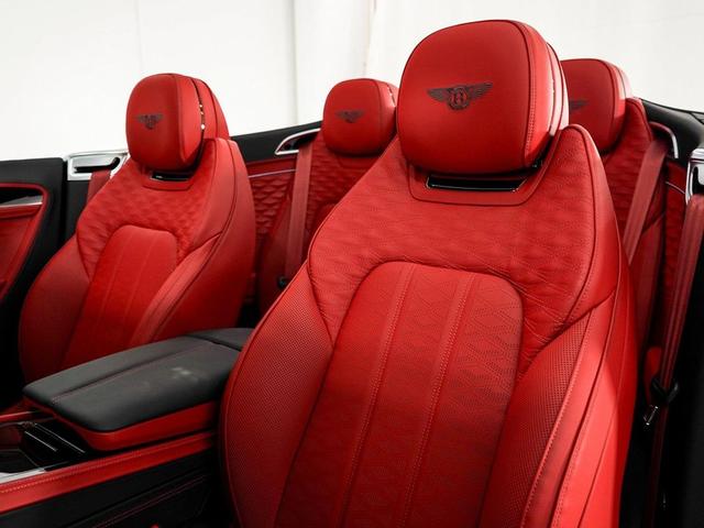 Photo of 2025 Beluga Bentley Continental GT