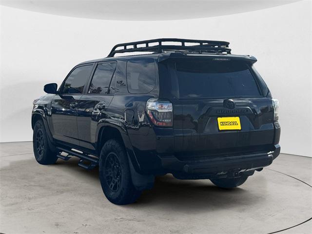 Photo of 2018 Midnight Black Metallic Toyota 4Runner