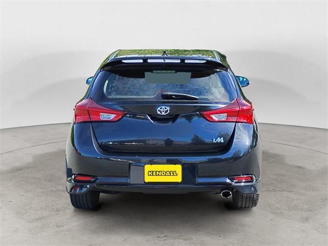 Photo of 2018 Black Sand Pearl Toyota Corolla iM