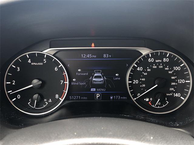 Photo of 2022 Glacier White Nissan Altima