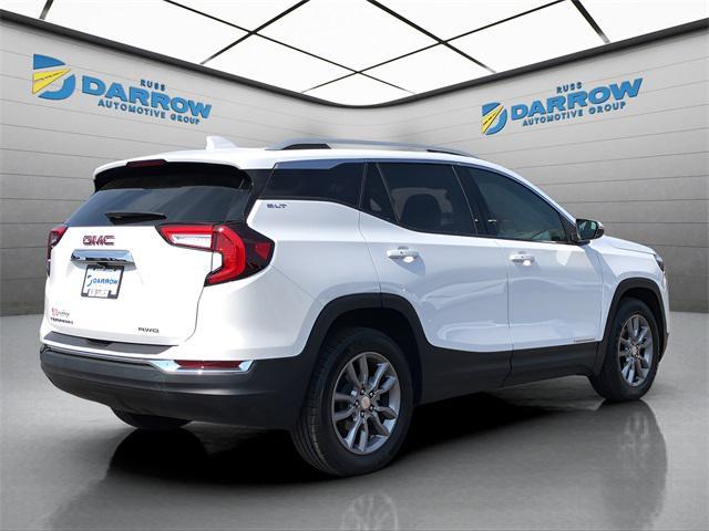 Photo of 2024 Summit White GMC Terrain