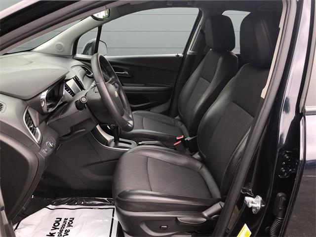 Photo of 2022 Midnight Blue Metallic Chevrolet Trax