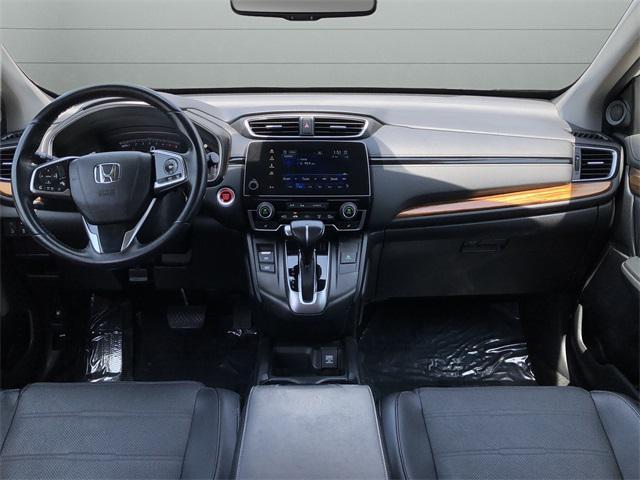 Photo of 2017 White Diamond Pearl Honda CR-V