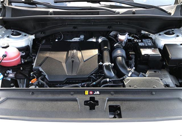 Photo of 2022 Shimmering Silver Hyundai SANTA FE