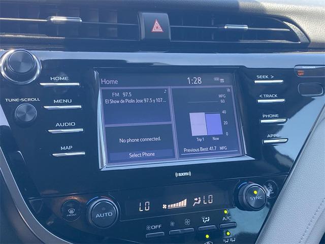 Photo of 2020 Super White Toyota Camry