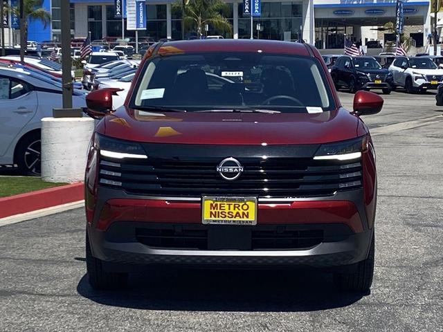 Photo of 2025 Scarlet Nissan Kicks
