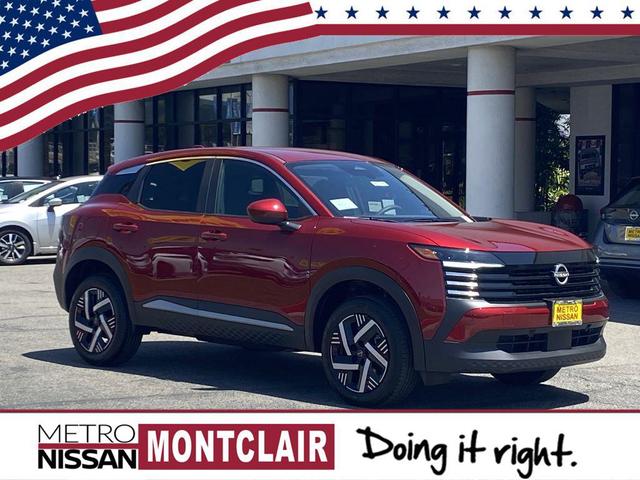 Photo of 2025 Scarlet Nissan Kicks