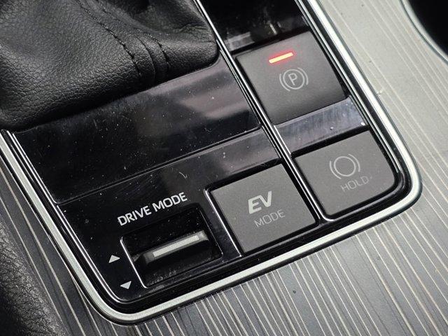 Photo of 2023 Midnight Toyota Sienna