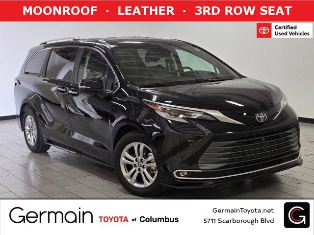 Photo of 2023 Midnight Toyota Sienna