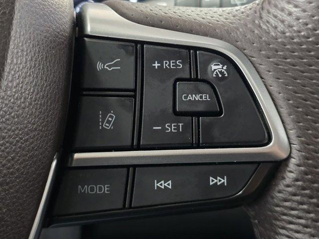 Photo of 2023 Midnight Toyota Sienna
