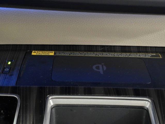 Photo of 2023 Midnight Toyota Sienna