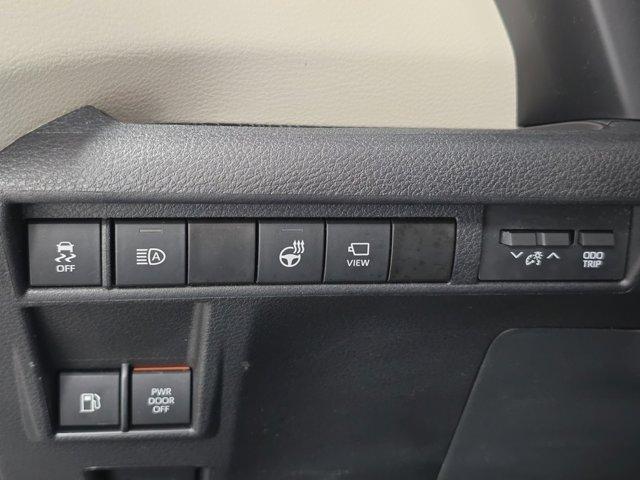 Photo of 2023 Midnight Toyota Sienna