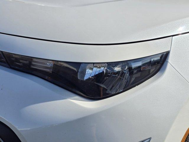 Photo of 2023 Snow White Pearl Kia Soul
