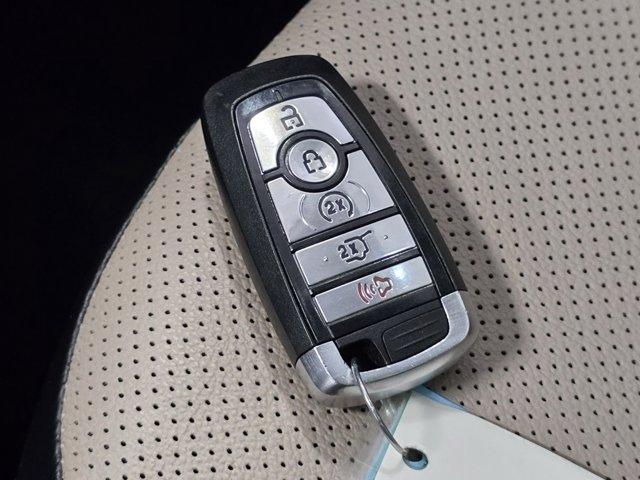 Photo of 2022 Atlas Blue Metallic Ford Escape