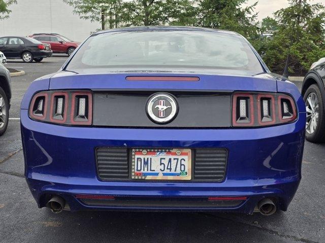 Photo of 2014 Blue Metallic Ford Mustang