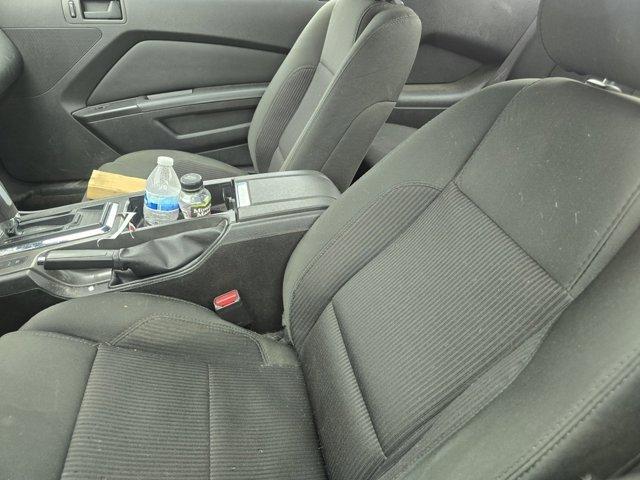 Photo of 2014 Blue Metallic Ford Mustang