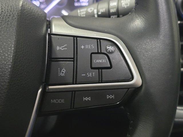 Photo of 2022 Magnetic Gray Metallic Toyota Highlander