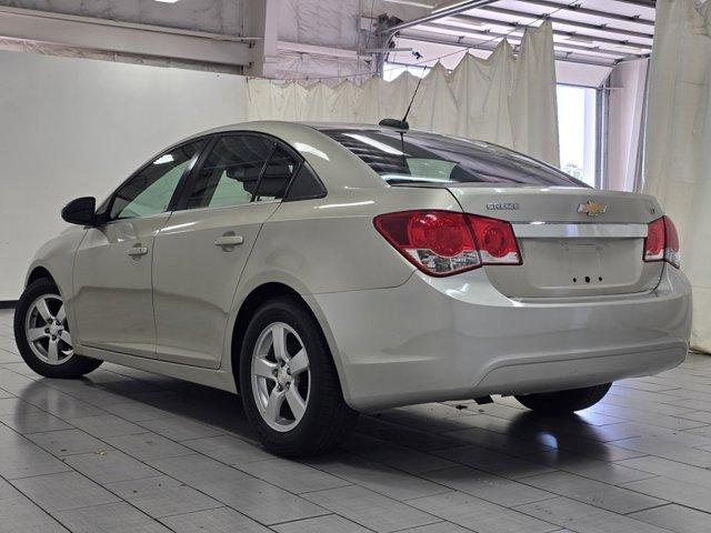 Photo of 2016 Champagne Silver Metallic Chevrolet Cruze Limited