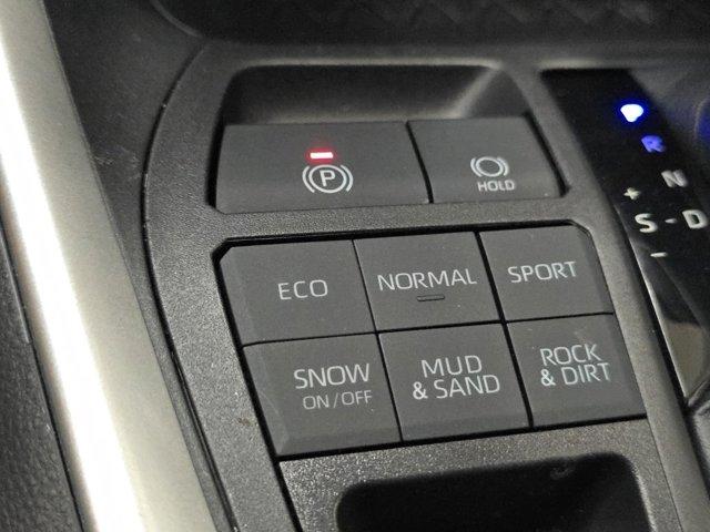Photo of 2022 White Toyota RAV4