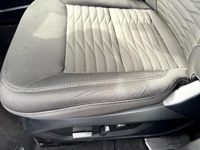 Photo of 2021 Agate Black Metallic Ford Explorer