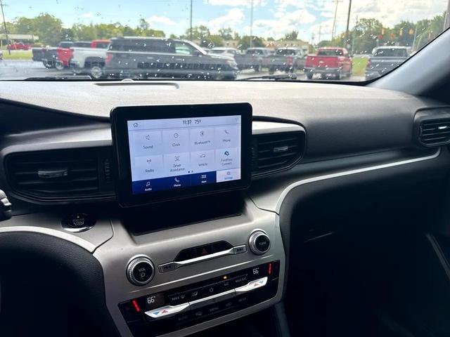 Photo of 2021 Agate Black Metallic Ford Explorer
