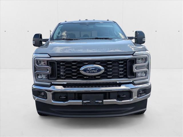 Photo of 2025 Glacier Gray Metallic Tri-Coat Ford F-350