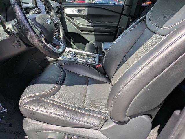 Photo of 2020 Iconic Silver Metallic Ford Explorer