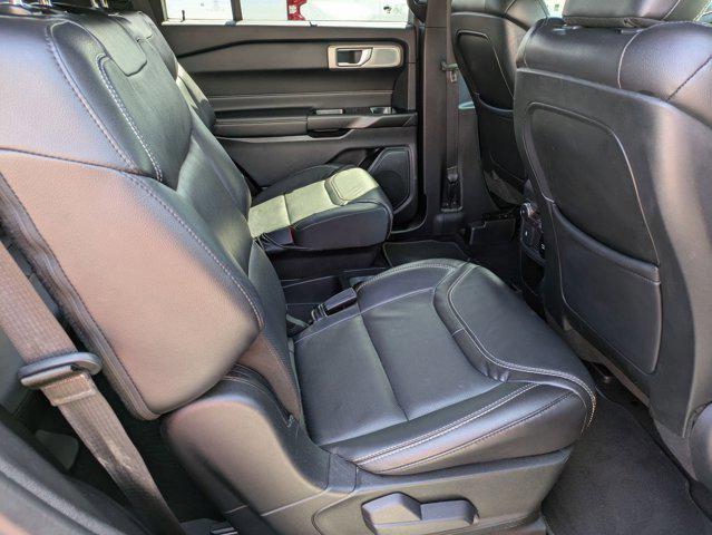 Photo of 2020 Iconic Silver Metallic Ford Explorer