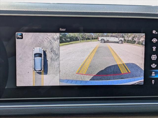 Photo of 2023 Polar White Mercedes-Benz GLE 350