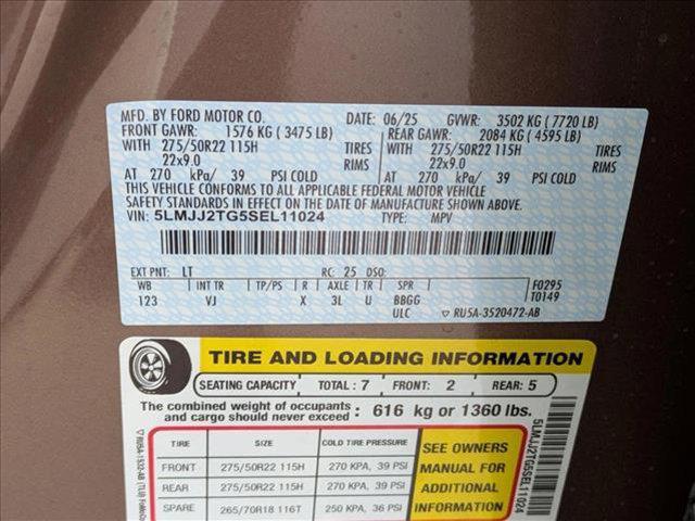 Photo of 2025 Sunrise Copper Metallic Pearlcoat Lincoln Navigator