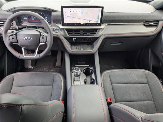 Photo of 2025 Star White Metallic Tri-Coat Ford Explorer
