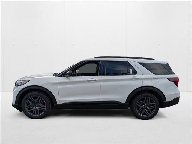 Photo of 2025 Star White Metallic Tri-Coat Ford Explorer