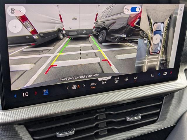 Photo of 2025 Star White Metallic Tri-Coat Ford Explorer