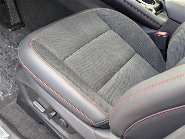 Photo of 2025 Star White Metallic Tri-Coat Ford Explorer