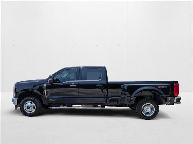 Photo of 2025 Agate Black Metallic Ford F-350