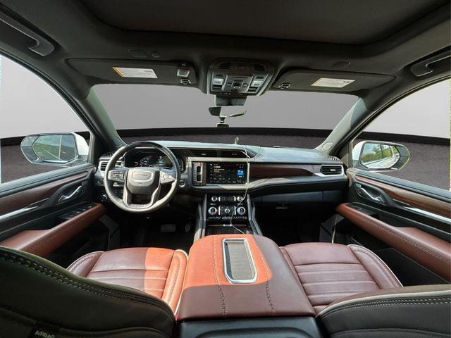 Photo of 2024 White Frost Tricoat GMC Yukon