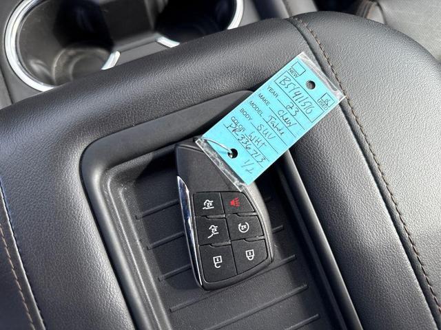 Photo of 2023 Summit White Chevrolet Tahoe