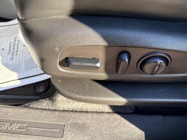Photo of 2018 Blue Steel Metallic GMC Terrain