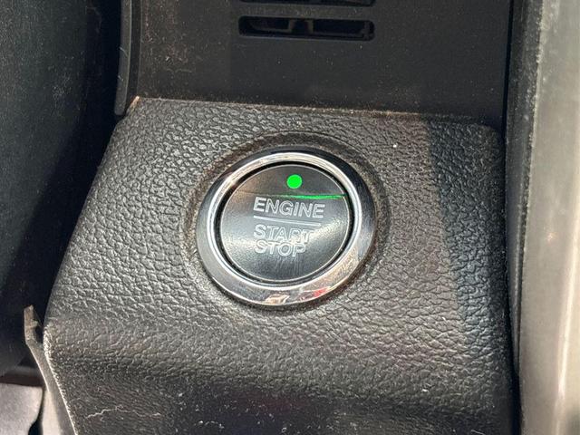 Photo of 2018 White Platinum Ford F-150