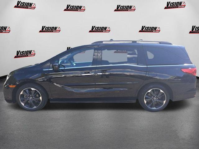 Photo of 2024 Crystal Black Pearl Honda Odyssey