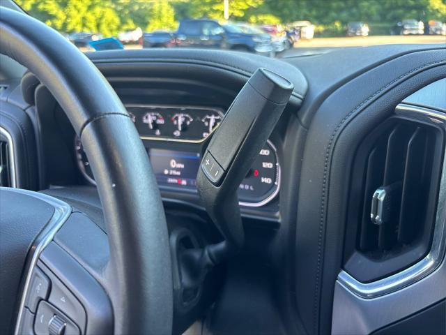 Photo of 2022 Quicksilver Metallic GMC Sierra 1500